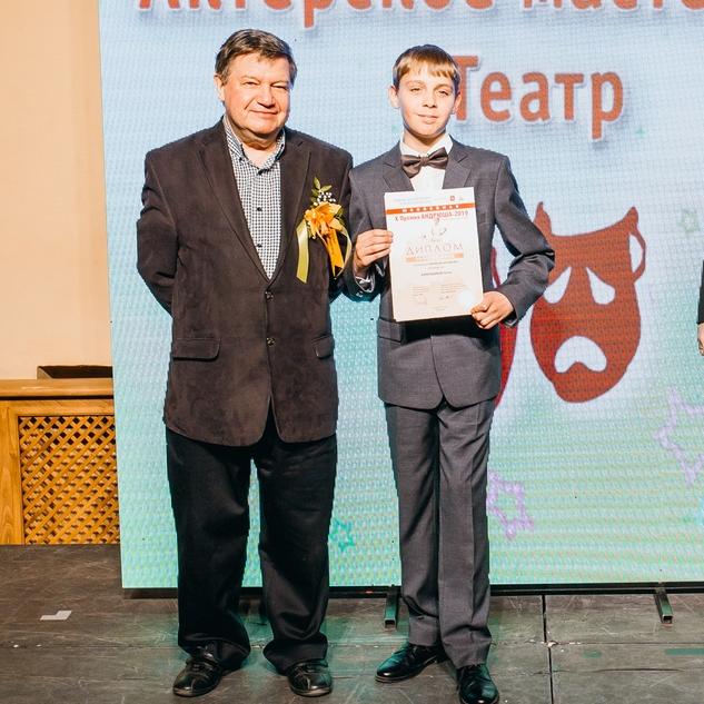 Антон Каменьщиков