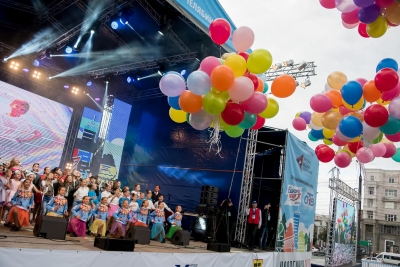  Звездочки "Андрюши" "зажгли" площадь Революции