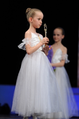 Смотрите трансляцию церемонии на ТВ!